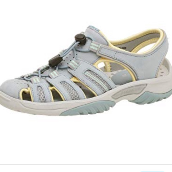 clarks privo fisherman sandals